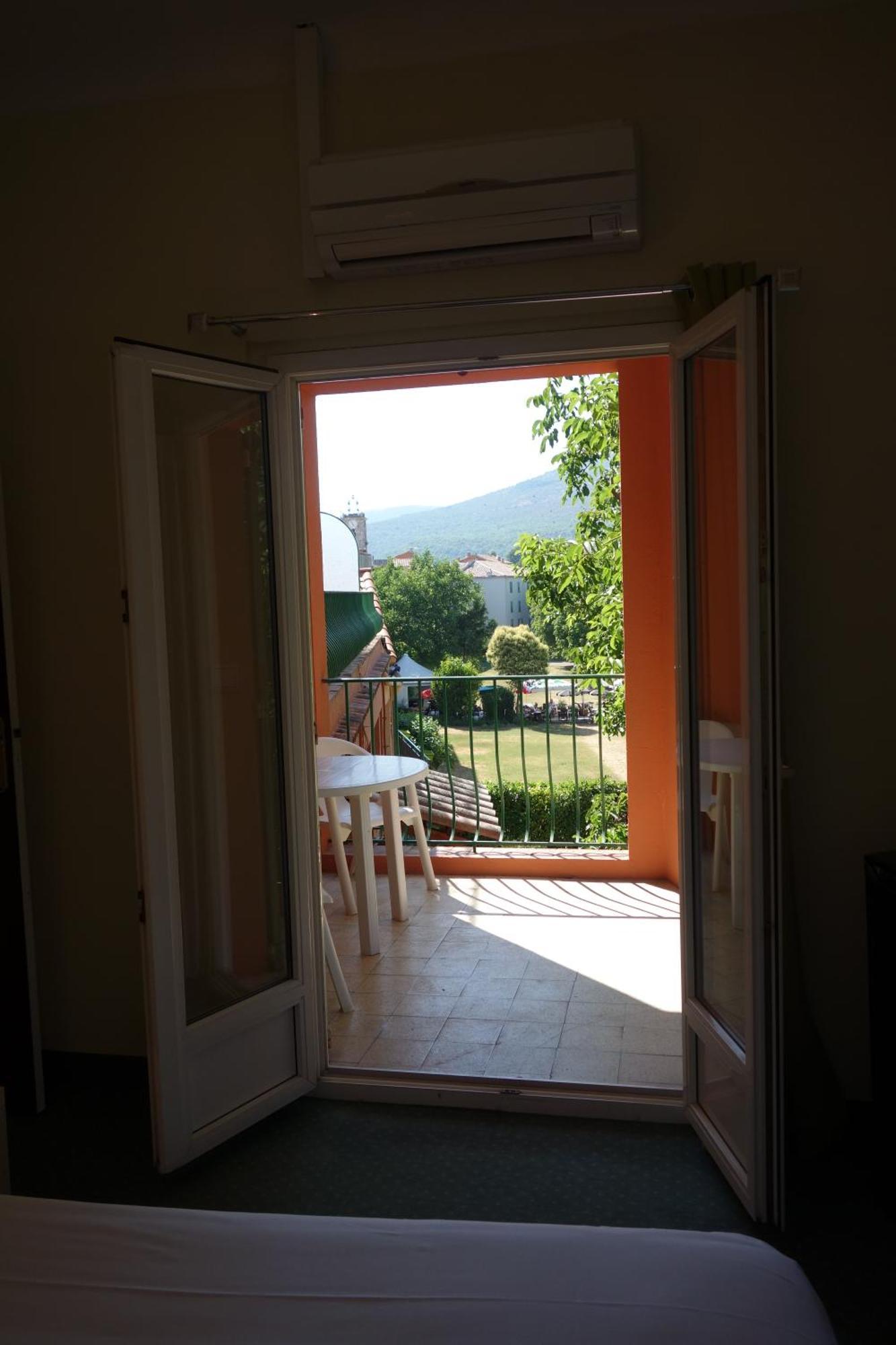 Hotel Le Prejoly Saint-Vallier-de-Thiey Стая снимка