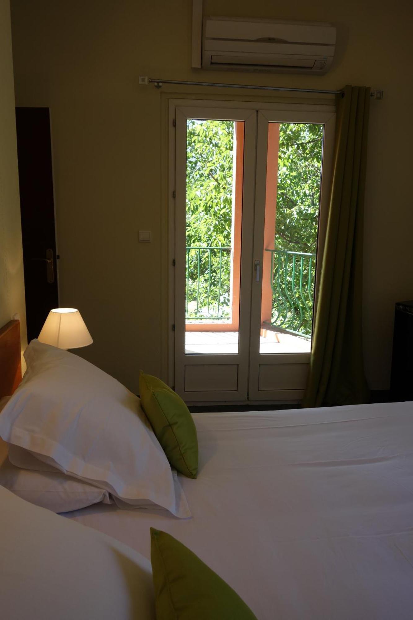 Hotel Le Prejoly Saint-Vallier-de-Thiey Стая снимка