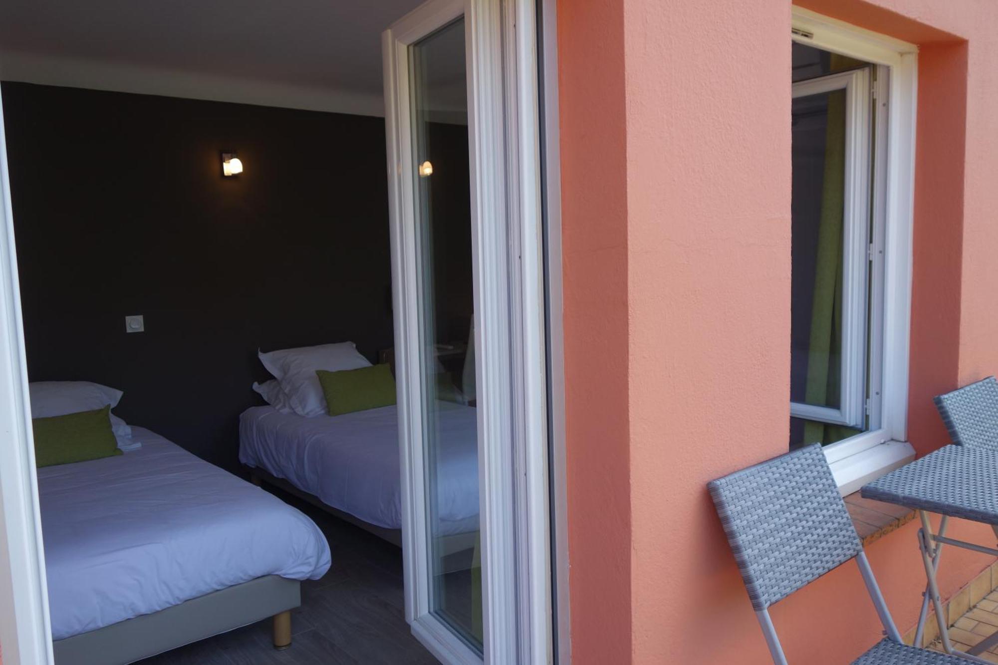 Hotel Le Prejoly Saint-Vallier-de-Thiey Стая снимка