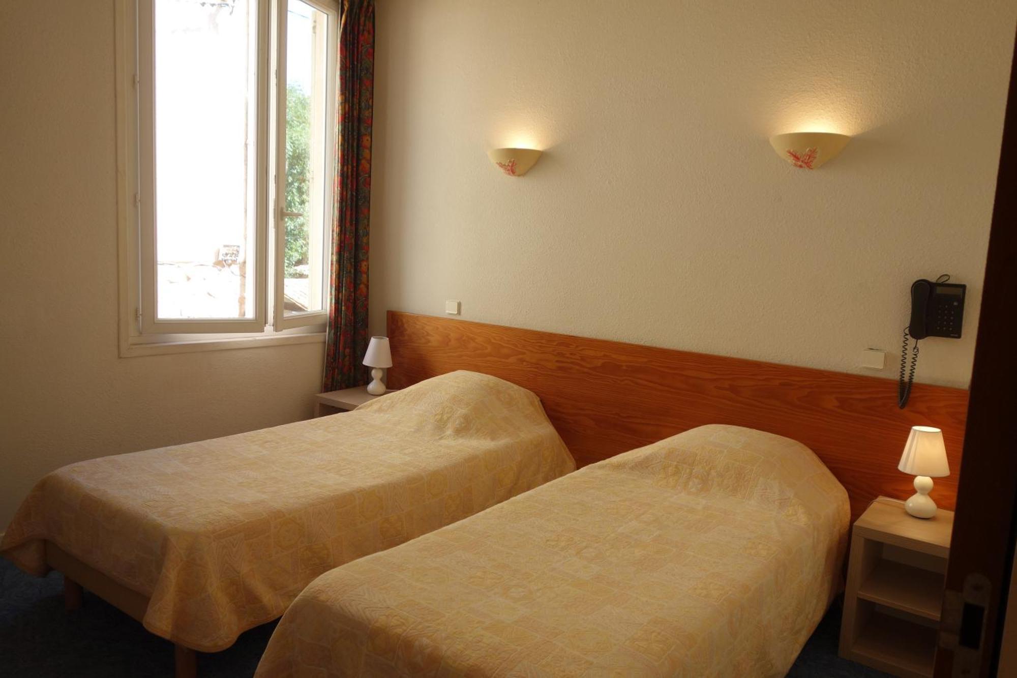Hotel Le Prejoly Saint-Vallier-de-Thiey Стая снимка