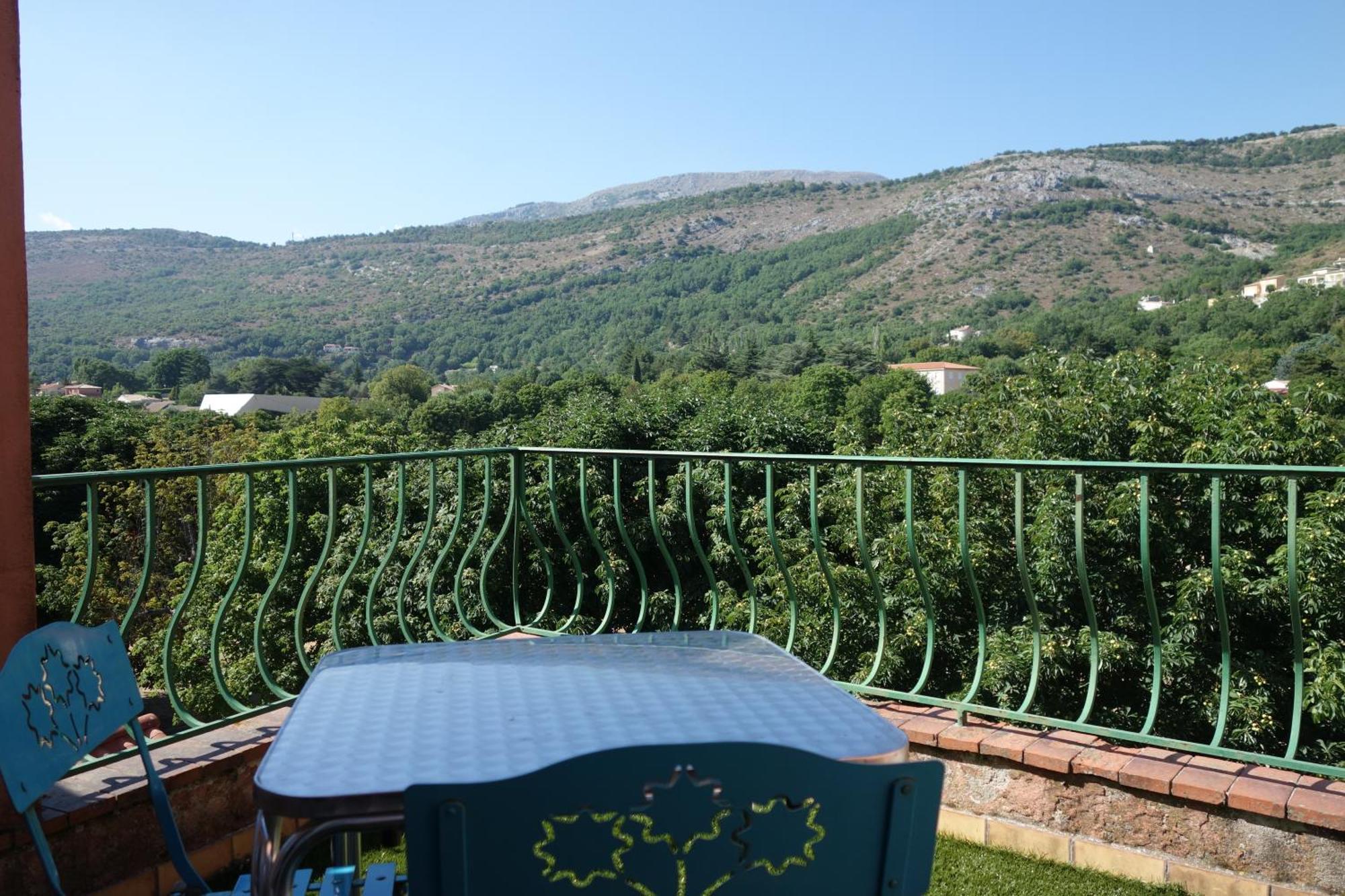 Hotel Le Prejoly Saint-Vallier-de-Thiey Стая снимка