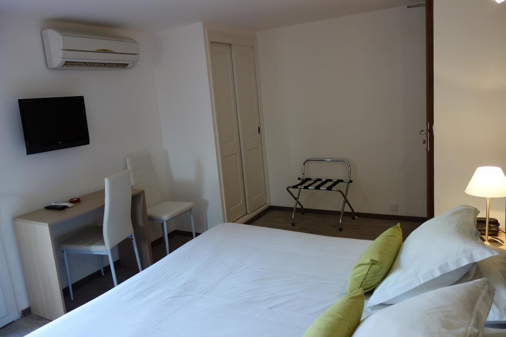 Hotel Le Prejoly Saint-Vallier-de-Thiey Екстериор снимка