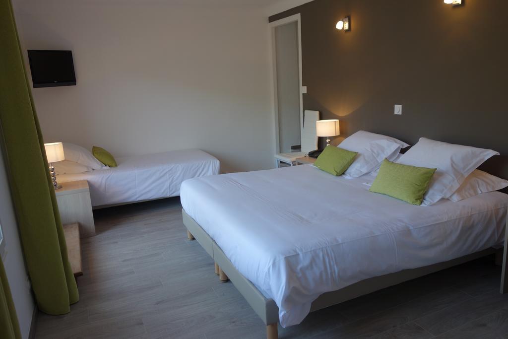 Hotel Le Prejoly Saint-Vallier-de-Thiey Екстериор снимка