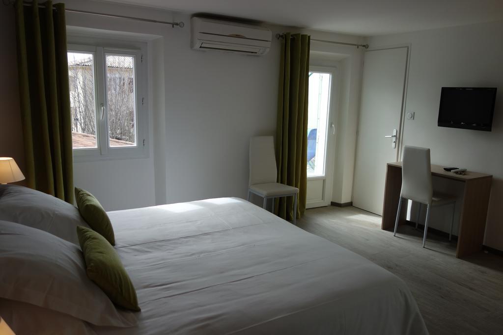 Hotel Le Prejoly Saint-Vallier-de-Thiey Екстериор снимка