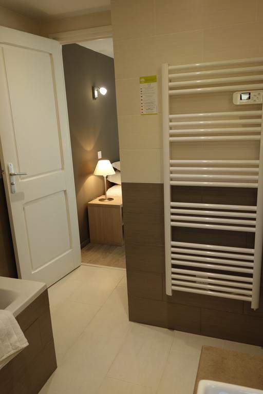 Hotel Le Prejoly Saint-Vallier-de-Thiey Екстериор снимка
