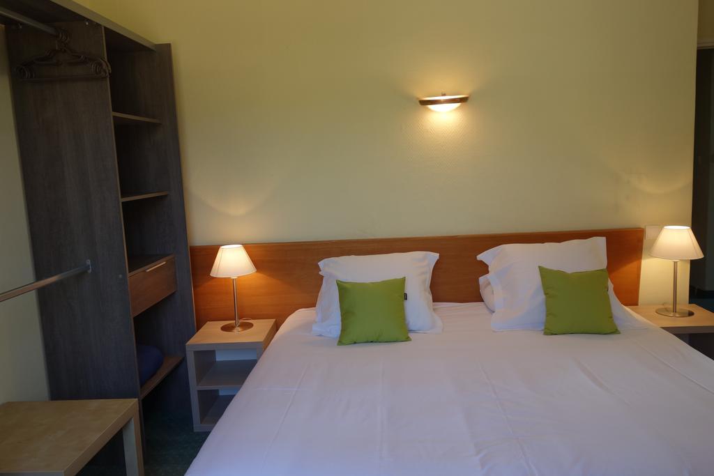 Hotel Le Prejoly Saint-Vallier-de-Thiey Екстериор снимка