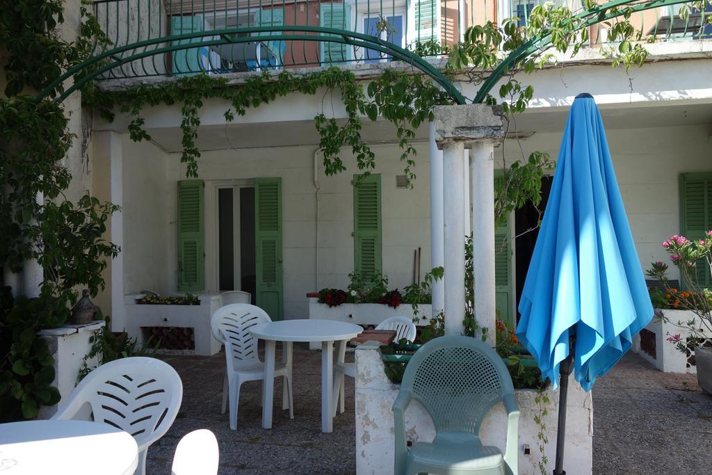 Hotel Le Prejoly Saint-Vallier-de-Thiey Екстериор снимка